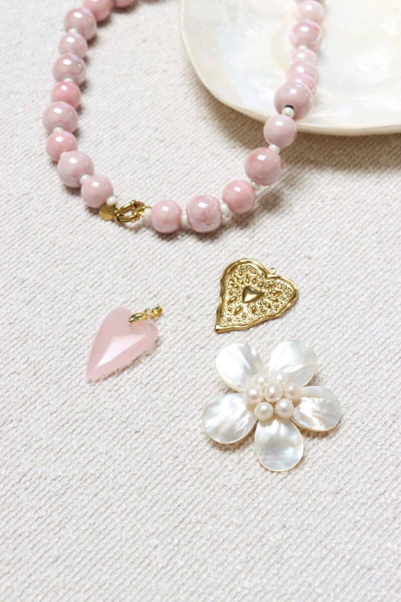 Ice blossom charm gold