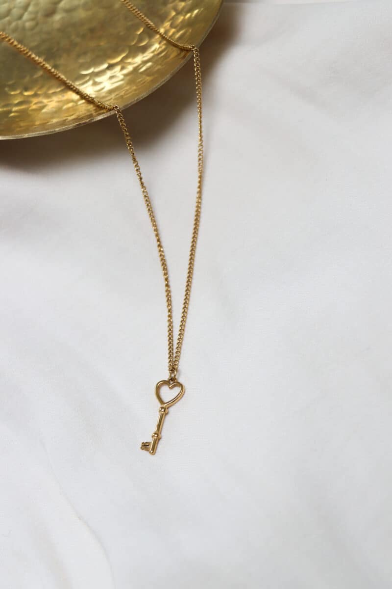 Kikey necklace gold