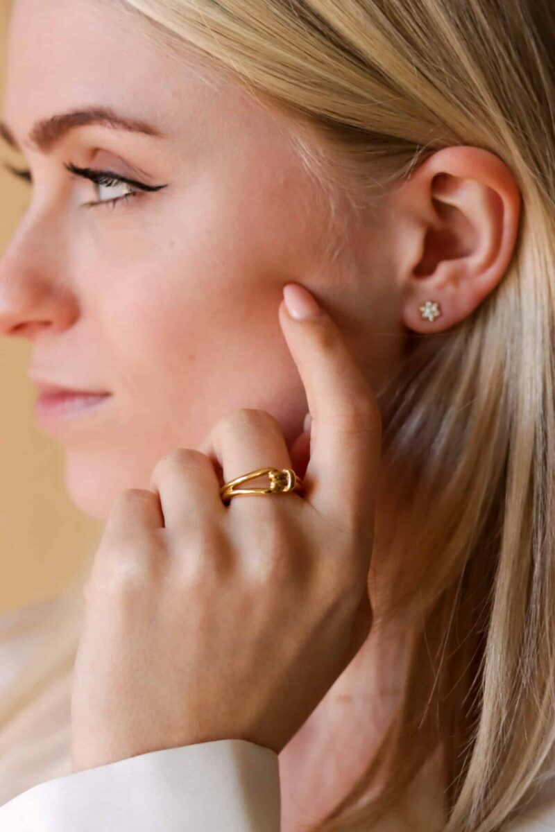 Knot ring gold