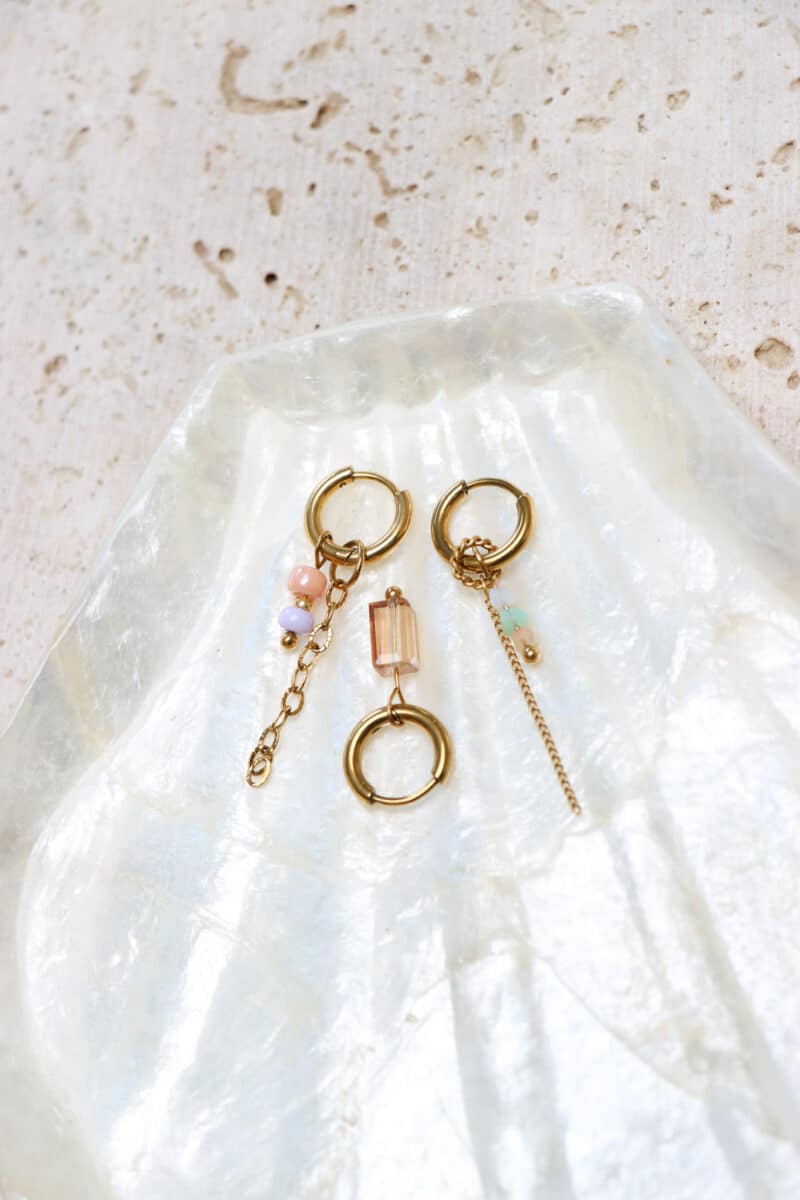 Light peachy hoop gold