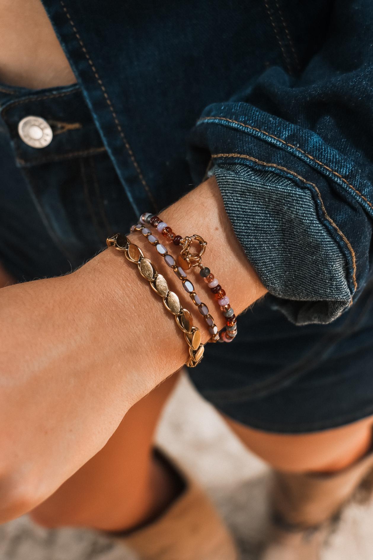 Lilac glow bracelet gold