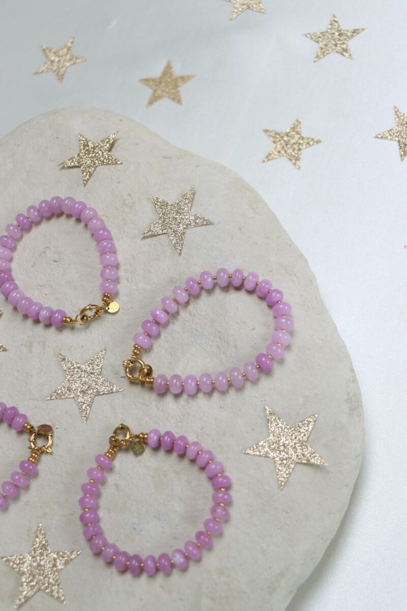 Lilac jade bracelet gold