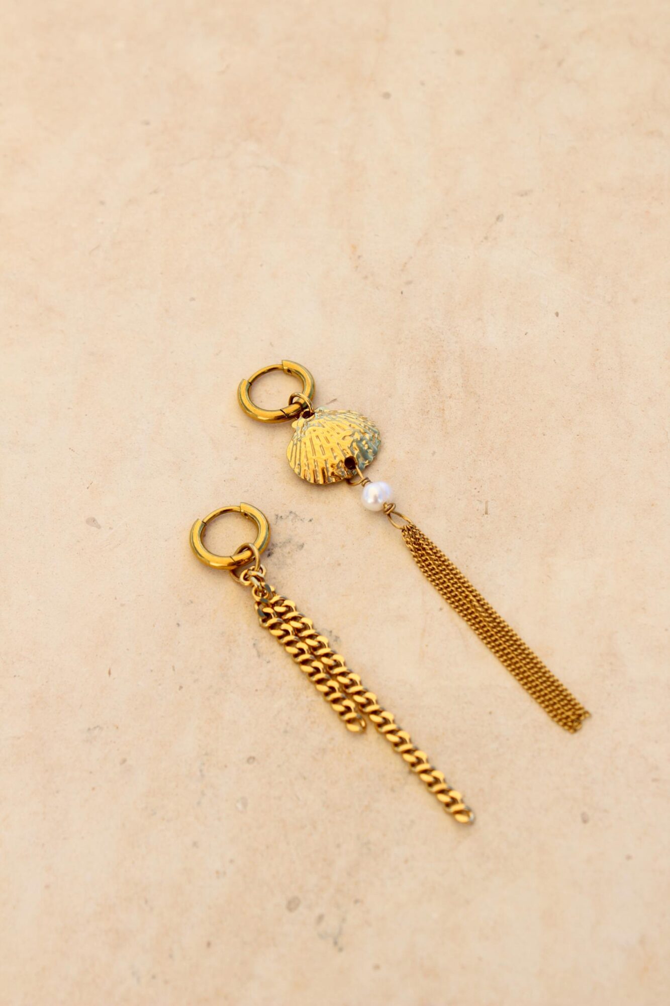 Long shell hoop gold