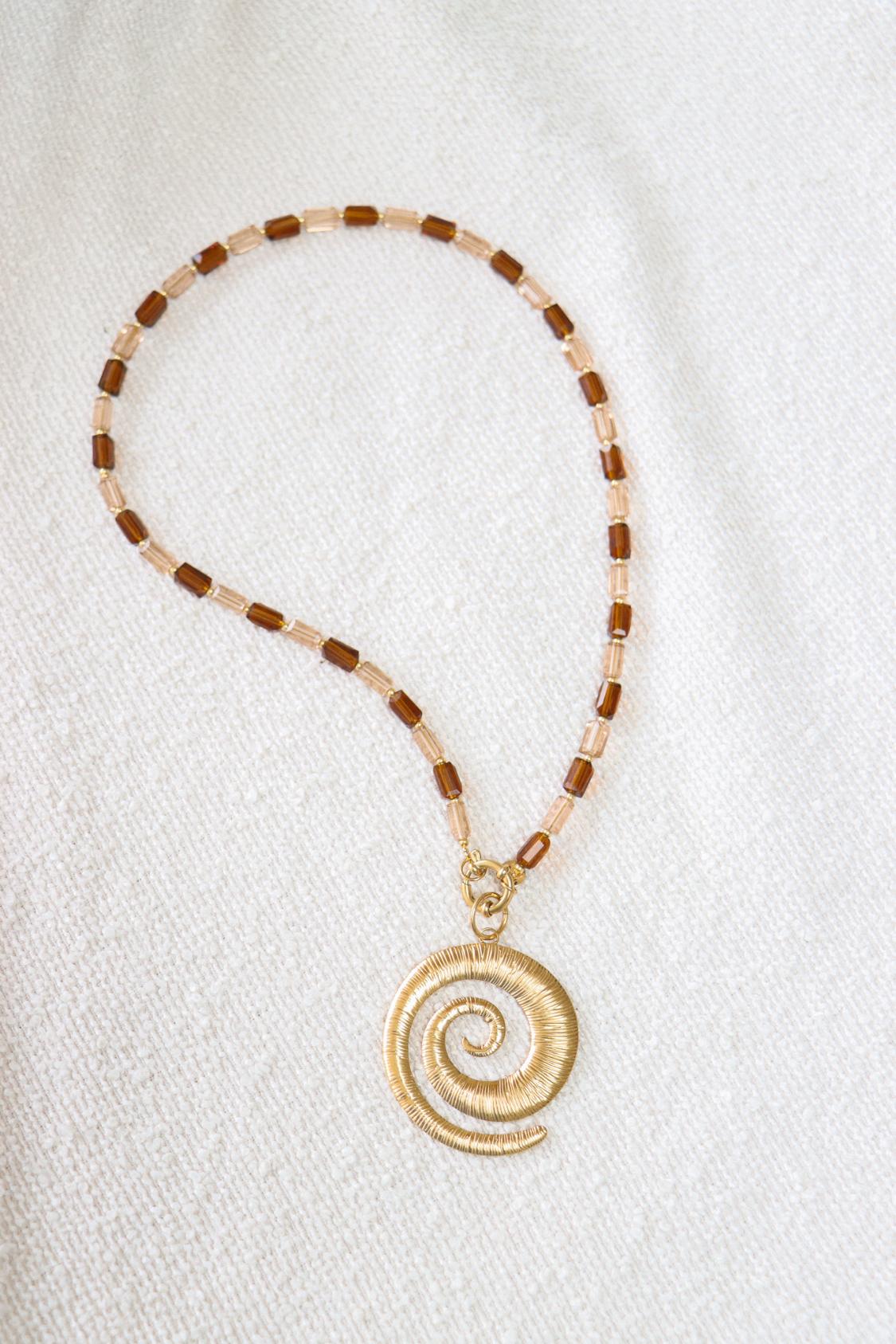 Luna brown necklace gold