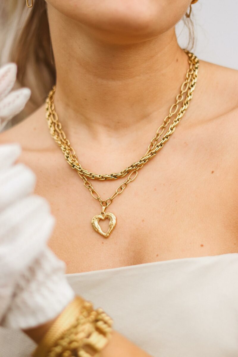 Majesty necklace gold