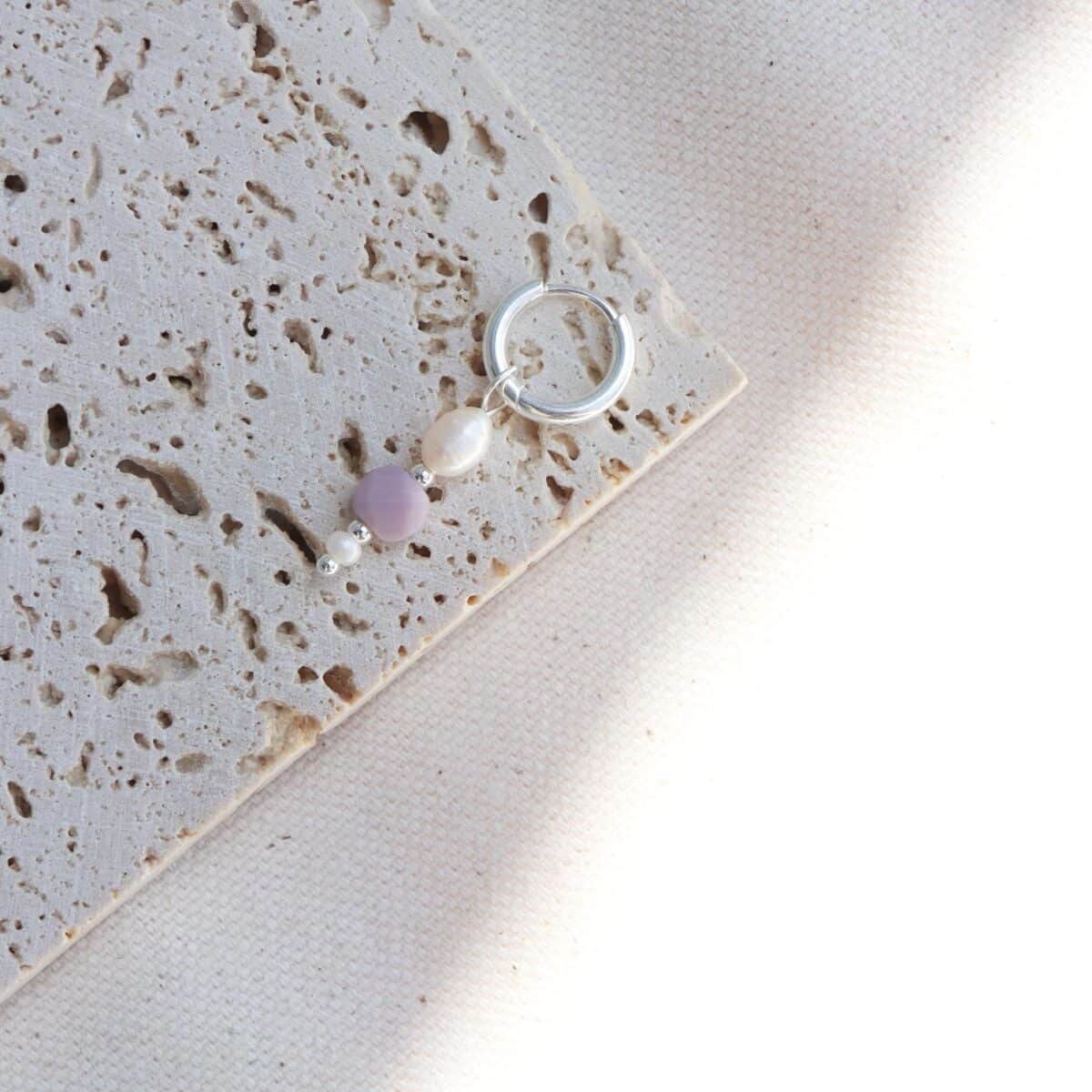 Misty lilac hoop silver