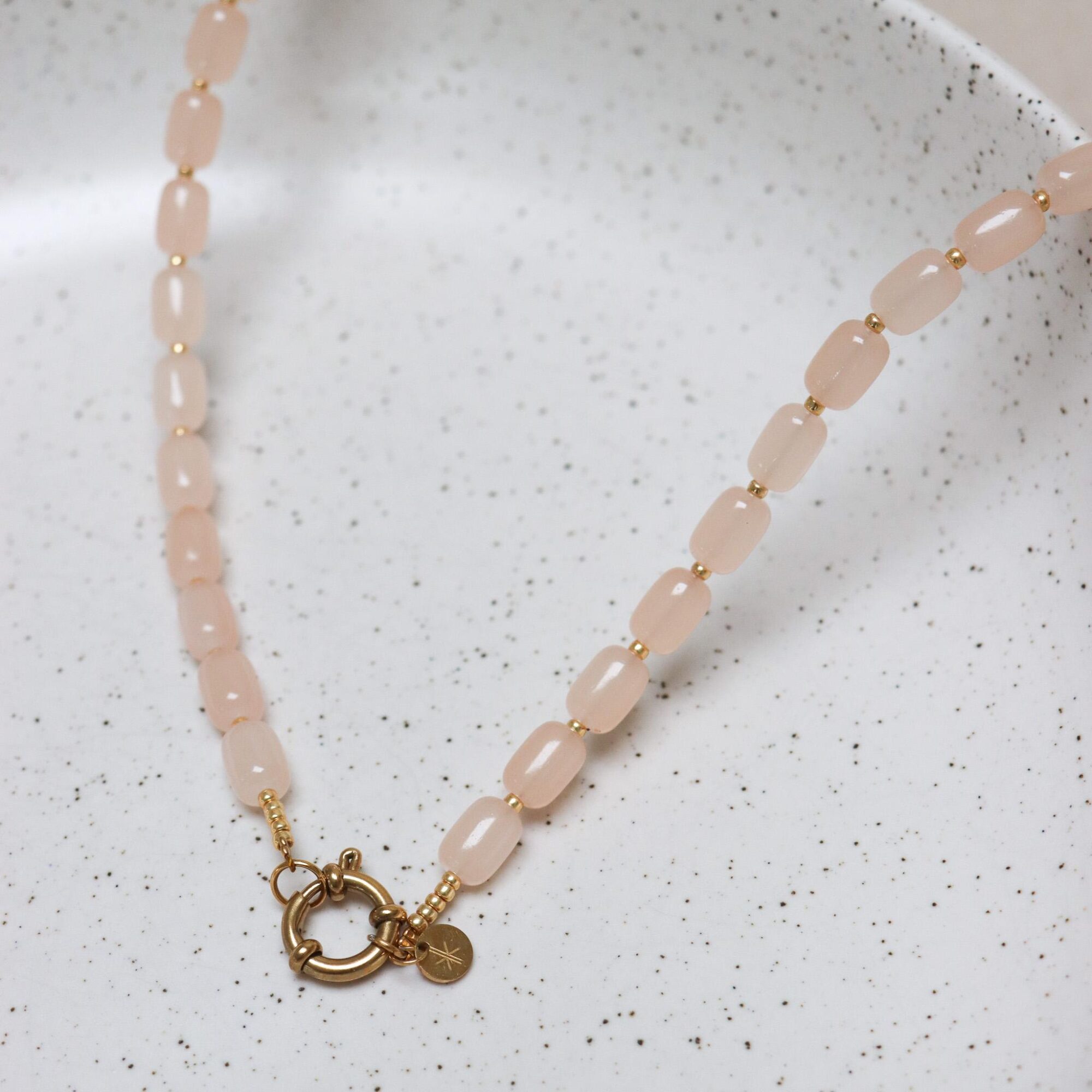Natural beads necklace gold