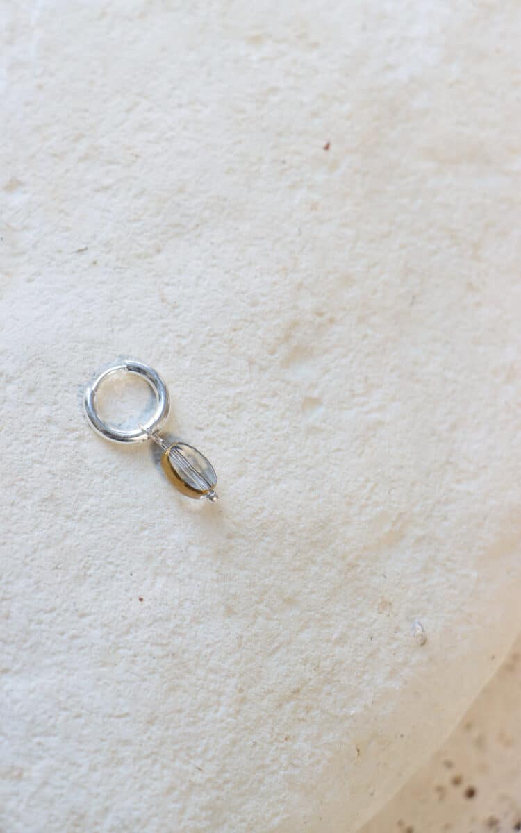 Oval grey hoop silver