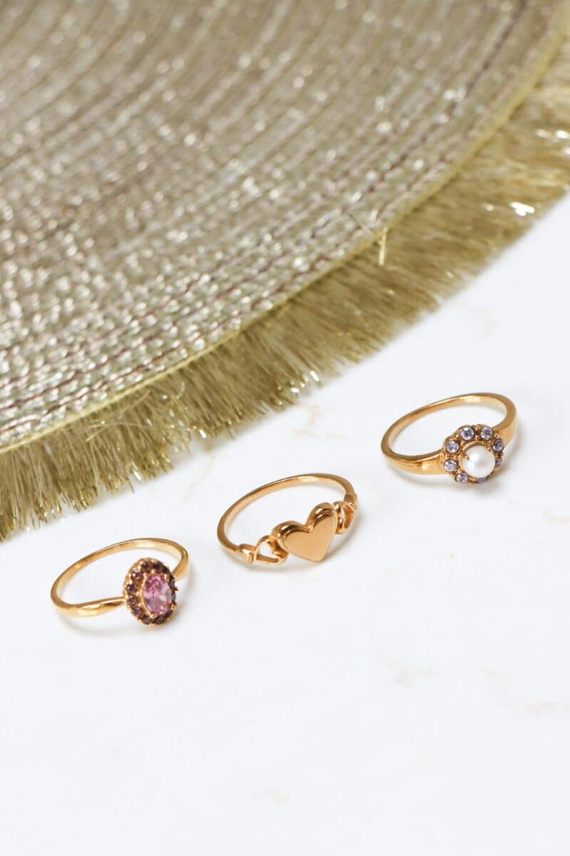 Oval Rhodolite ring gold