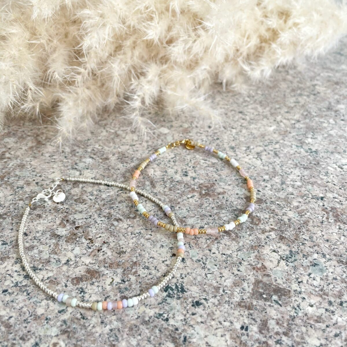 Pastel rainbow anklet gold