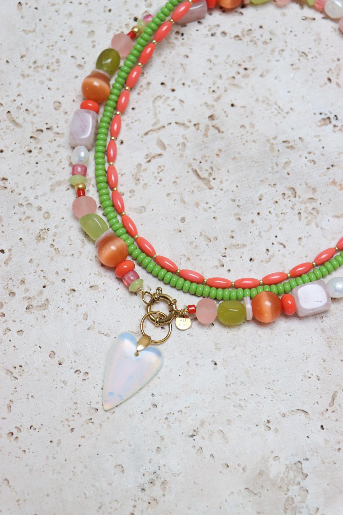 Peachy baby necklace gold