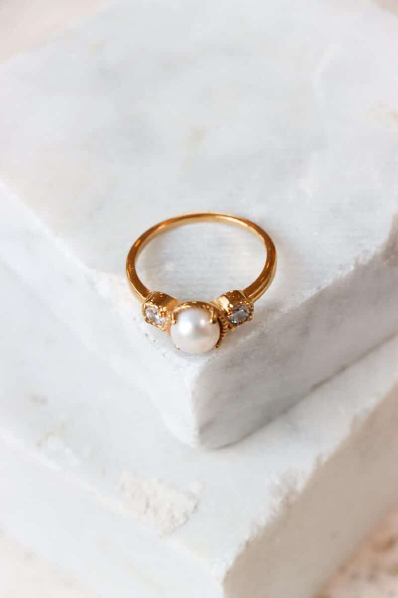 Pearl glow ring gold