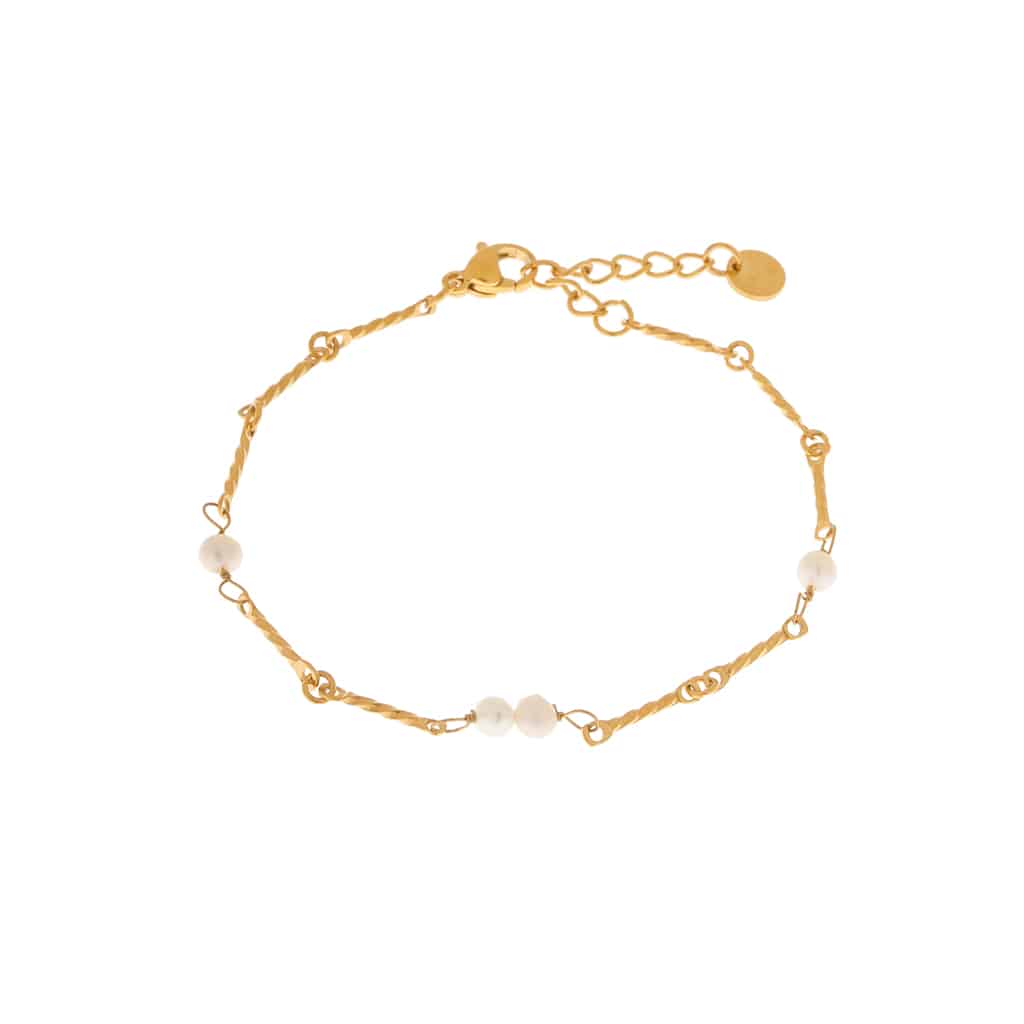 Pearl pearl pearl bracelet gold