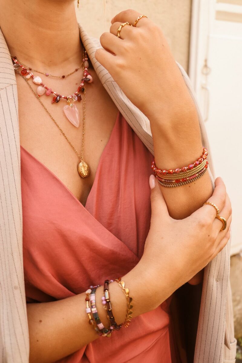 Red crown bracelet gold