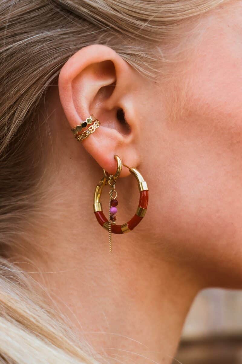 Red hoola hoop gold