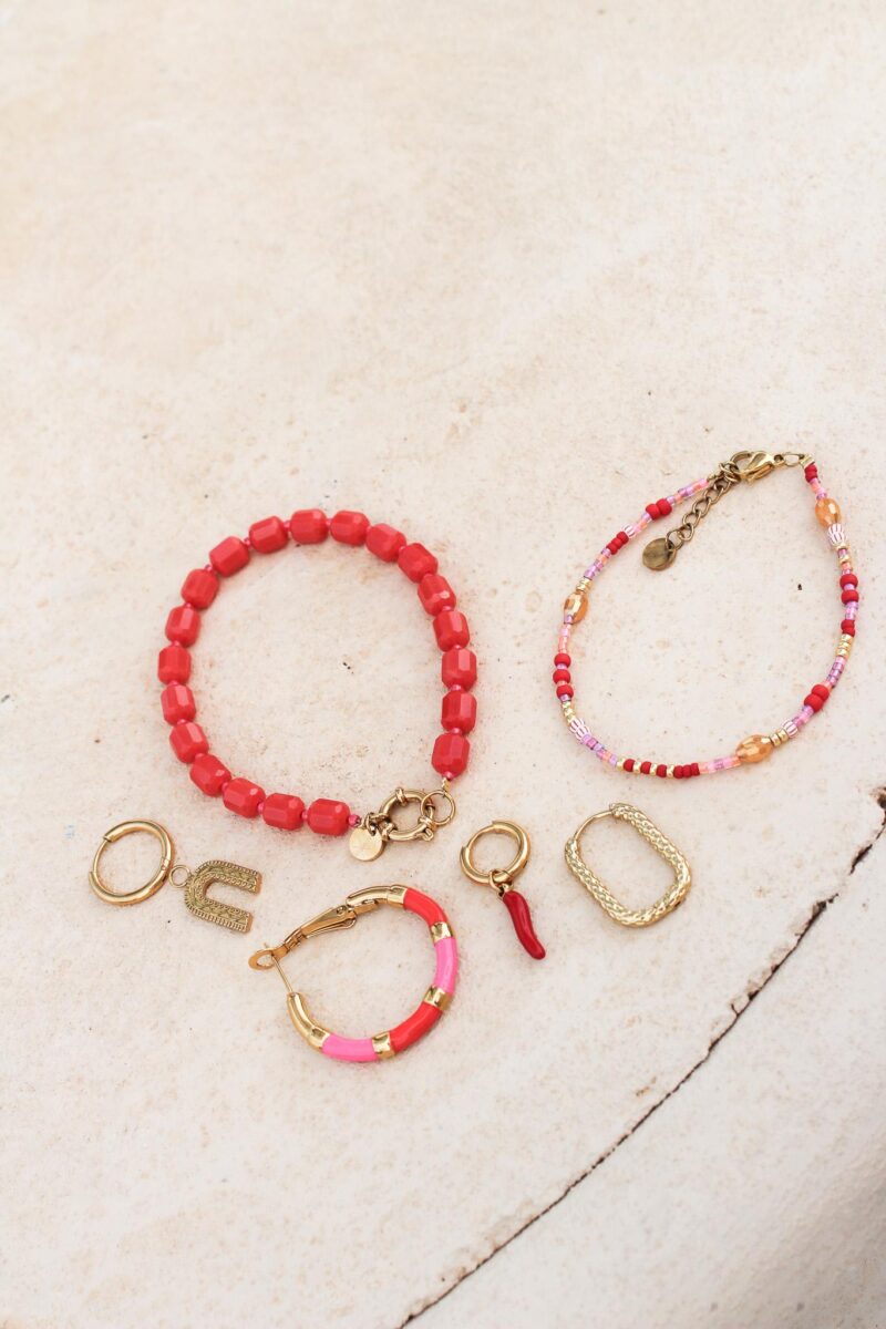 Red pink hoola hoop gold