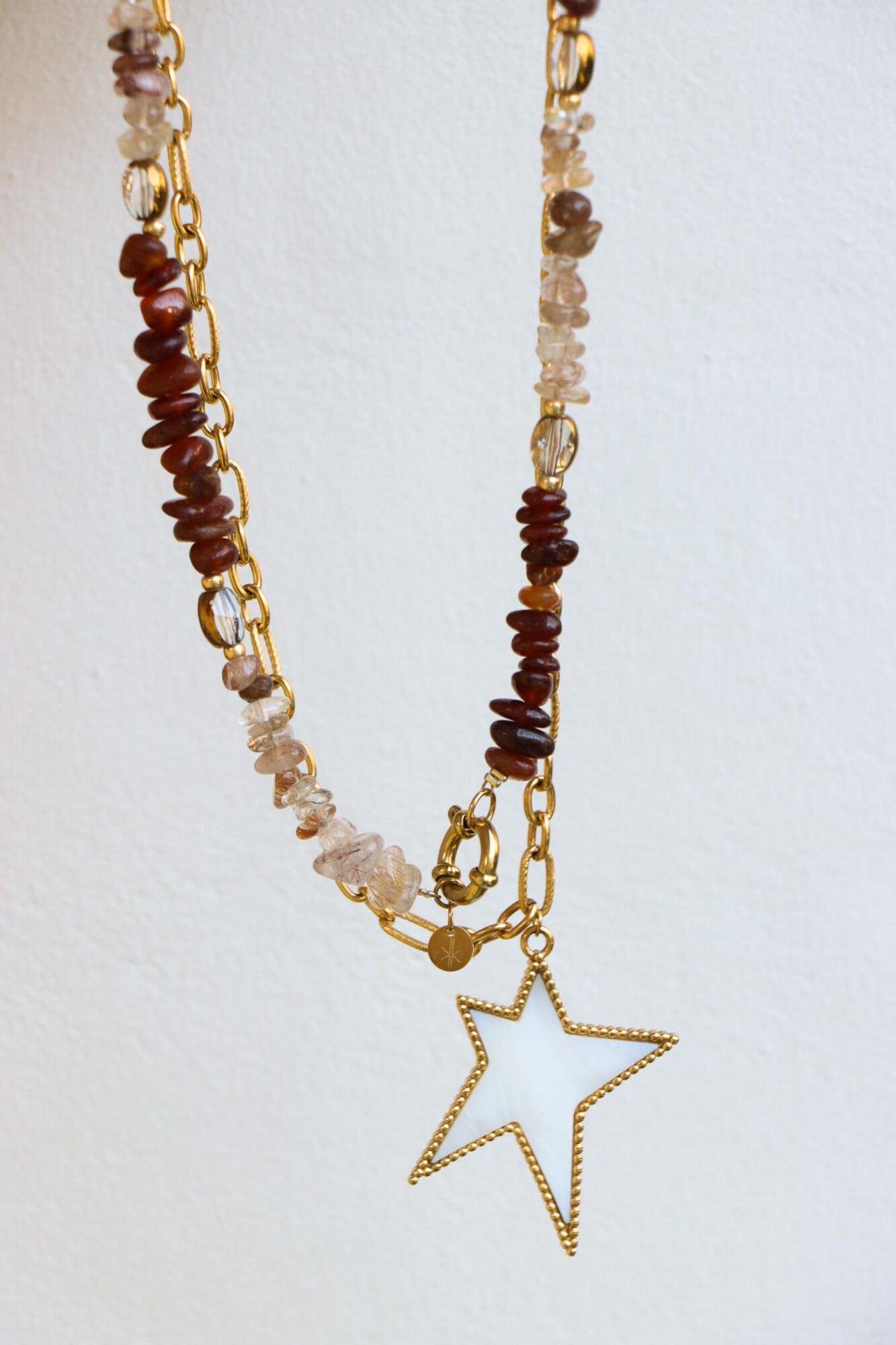 Red rock necklace gold