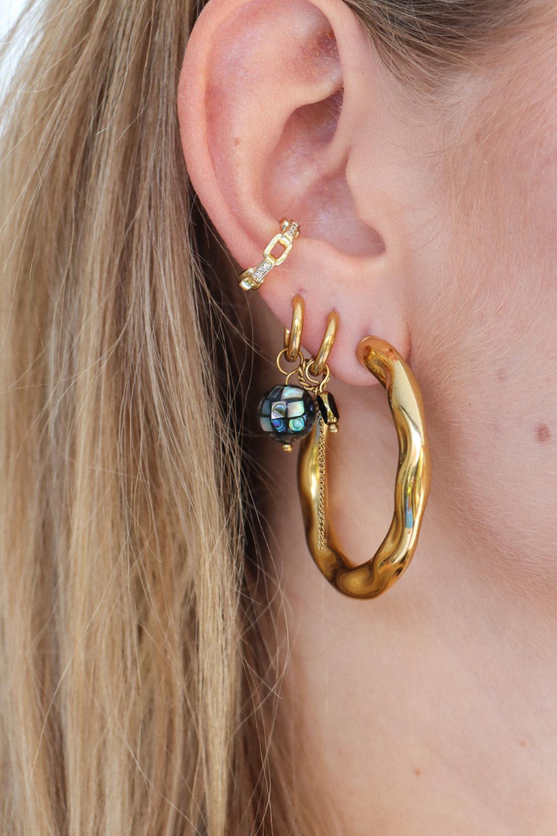 Rough hoop gold