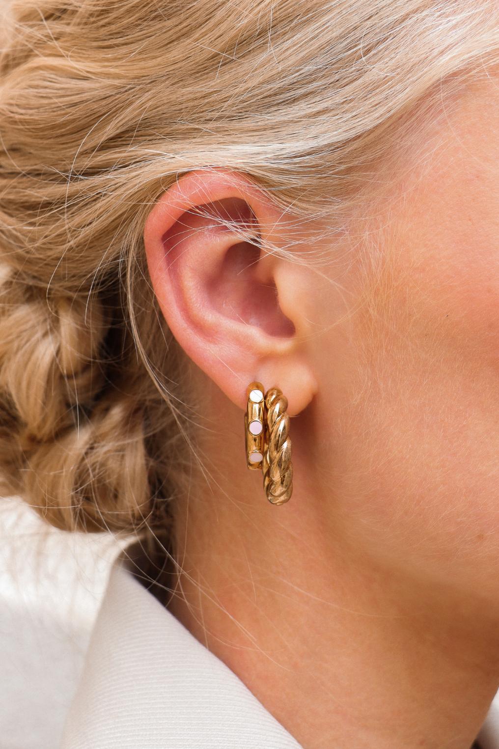 Round rebel hoop gold