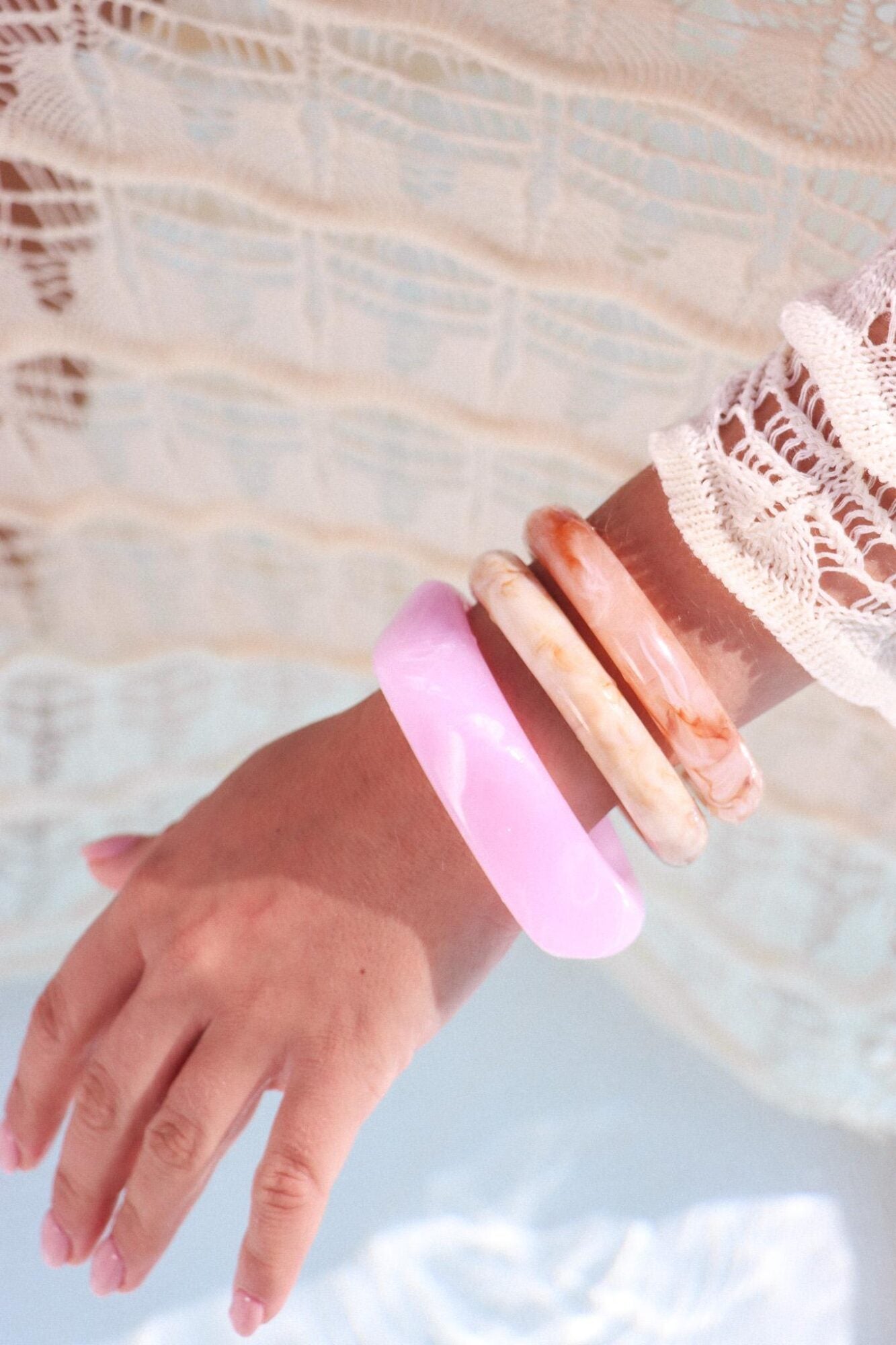 Round rock sand bangle