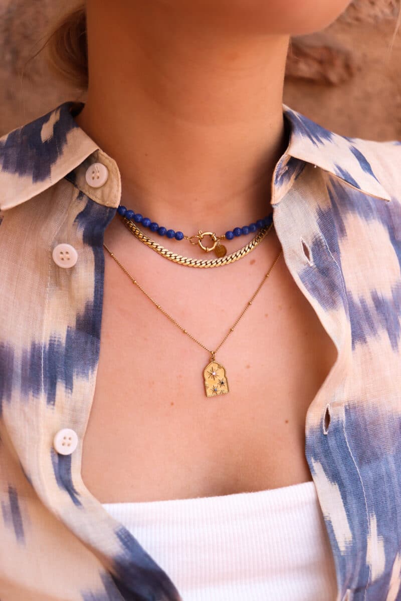 Royal blue necklace gold