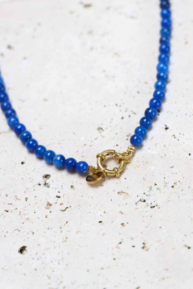 Royal blue necklace gold
