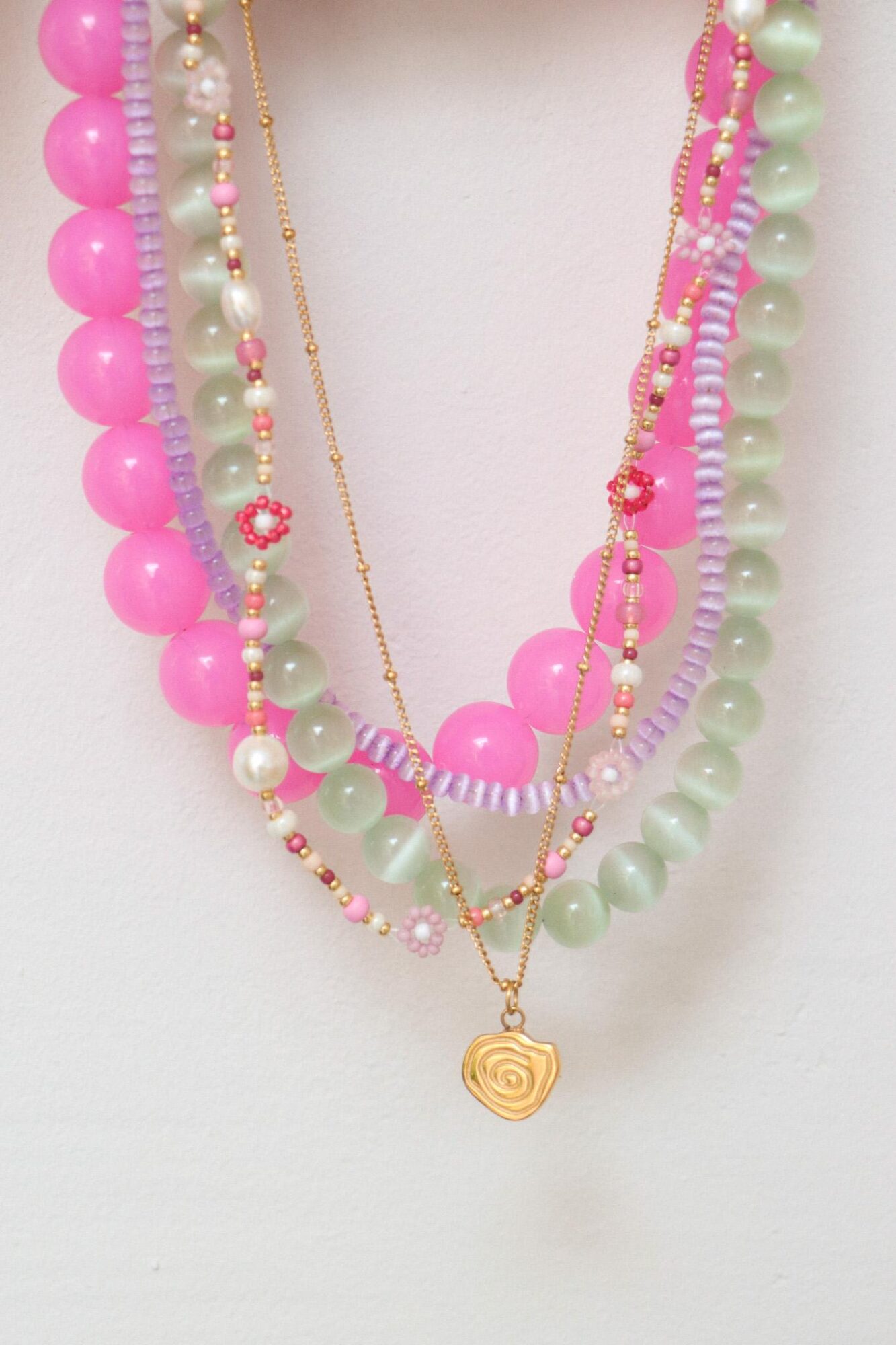 Sage necklace gold