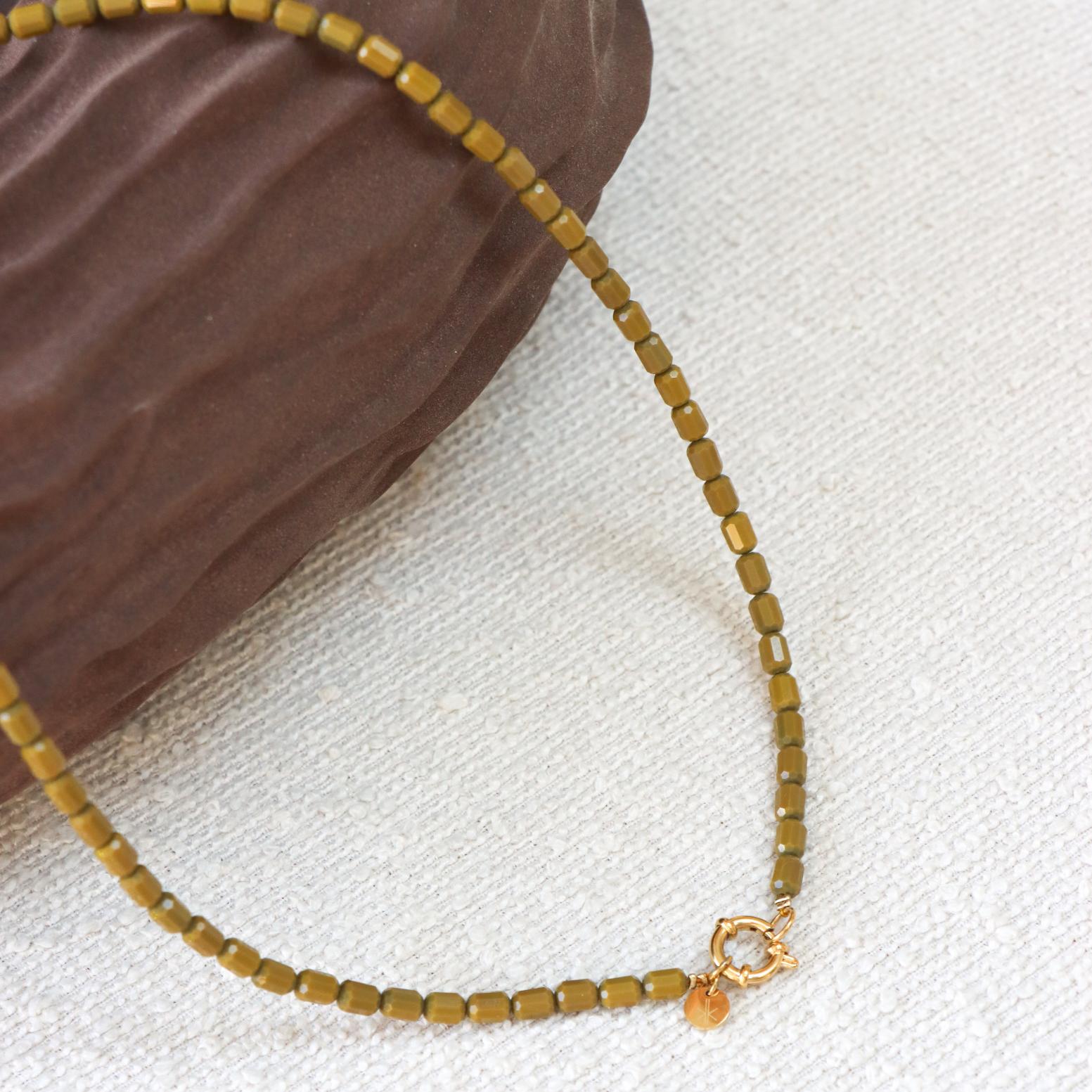 Saloon necklace gold