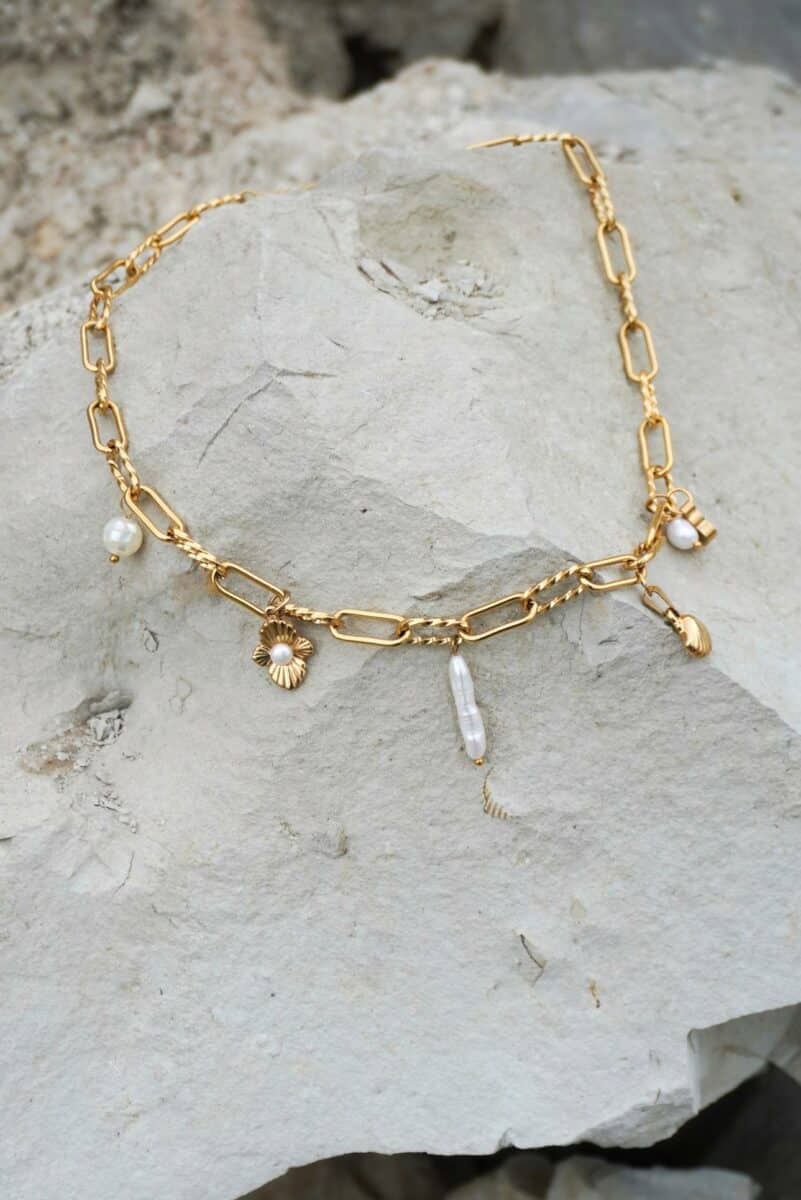 Sea goddess necklace gold
