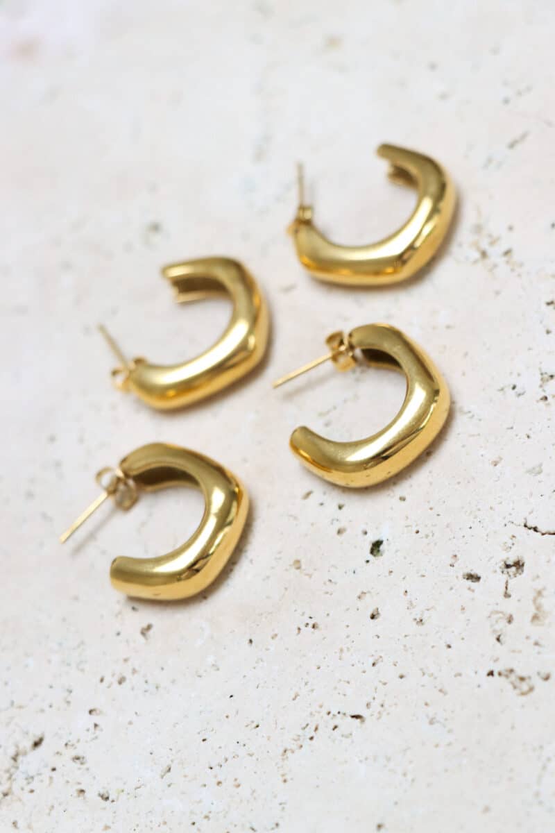 Shaggy hoop gold