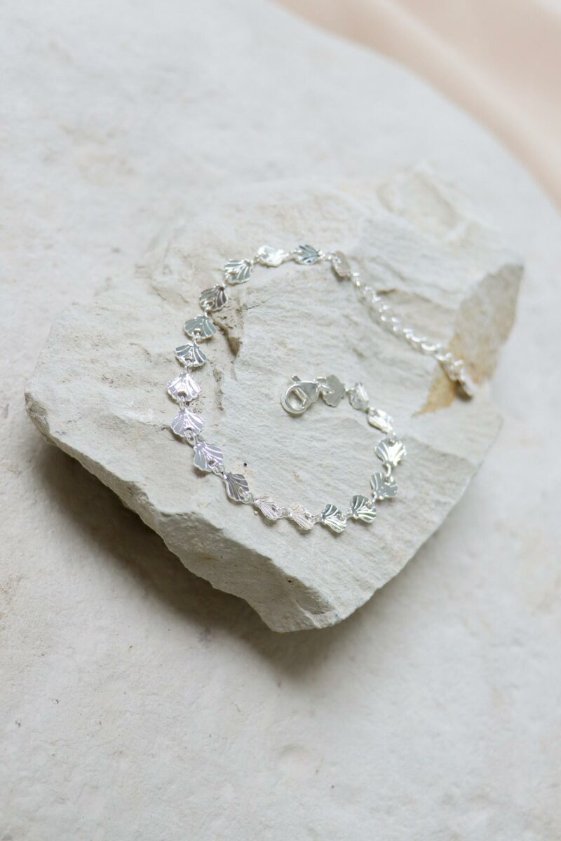 Shell bracelet silver