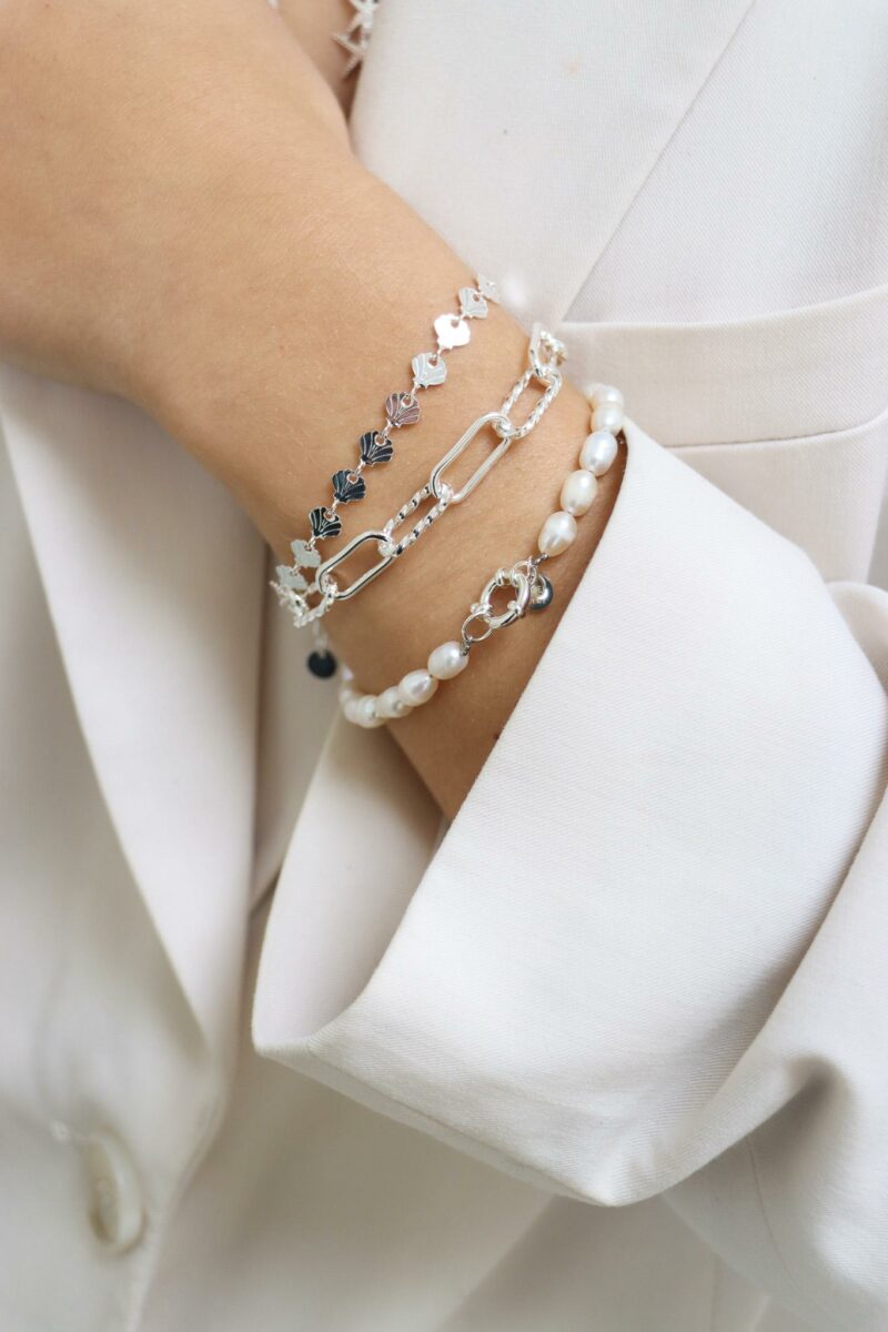 Shell bracelet silver