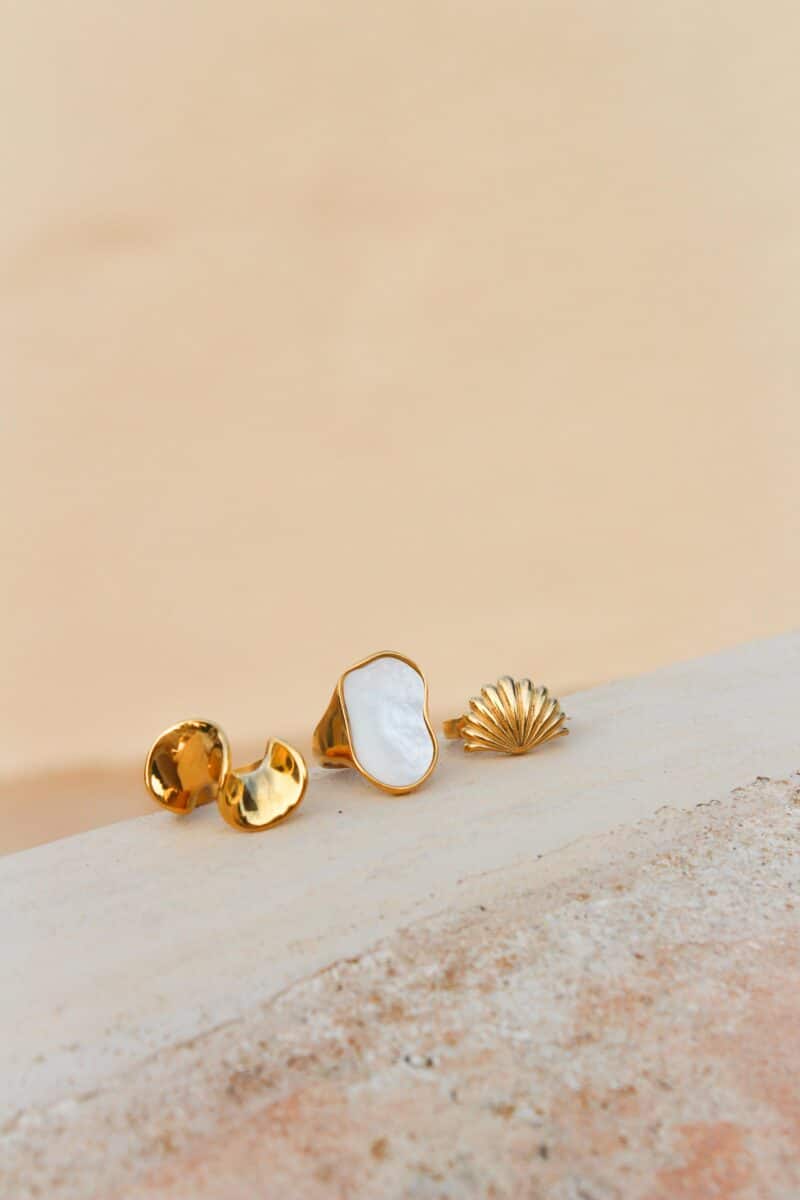 Shell ring gold