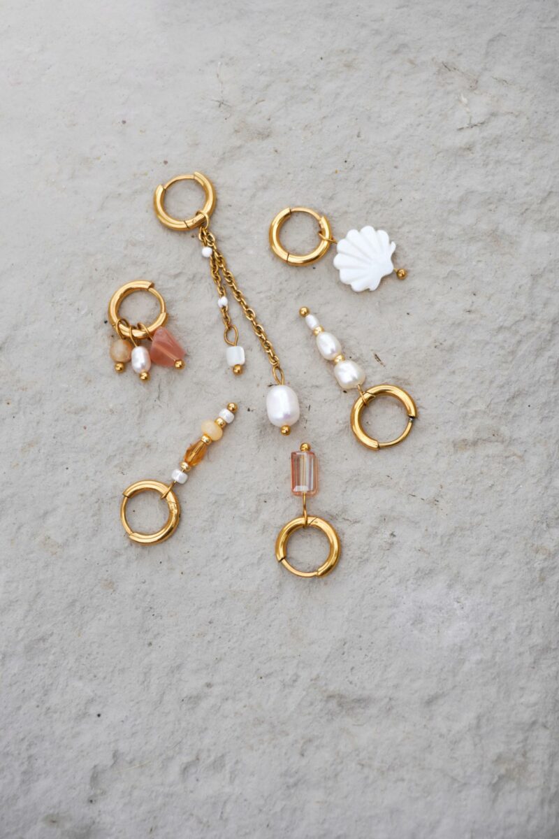 Shelly hoop gold