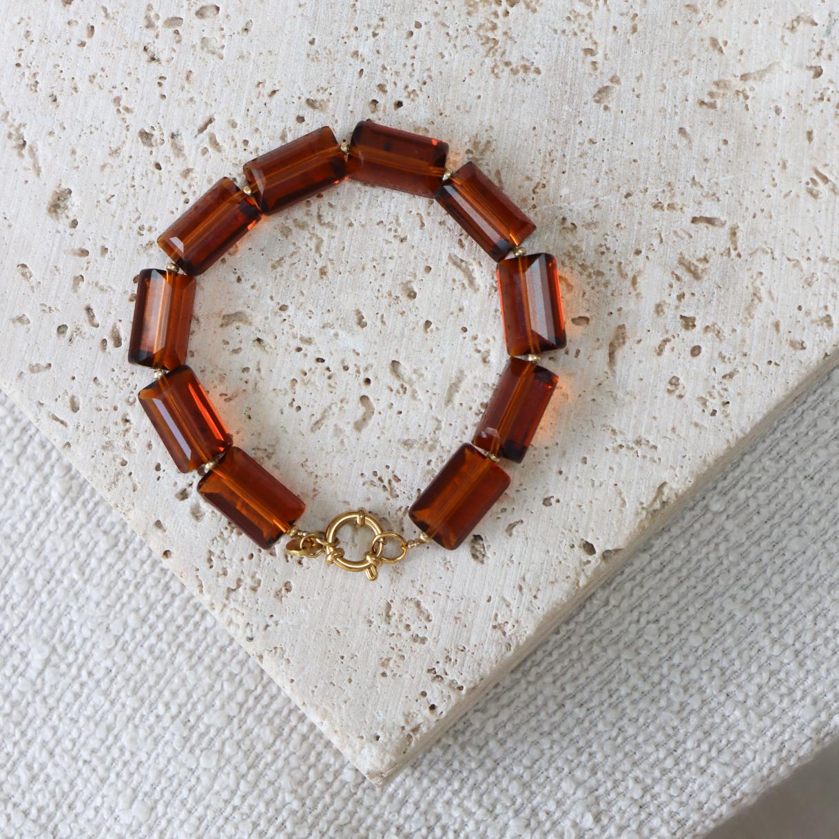 Shiny brown bracelet gold
