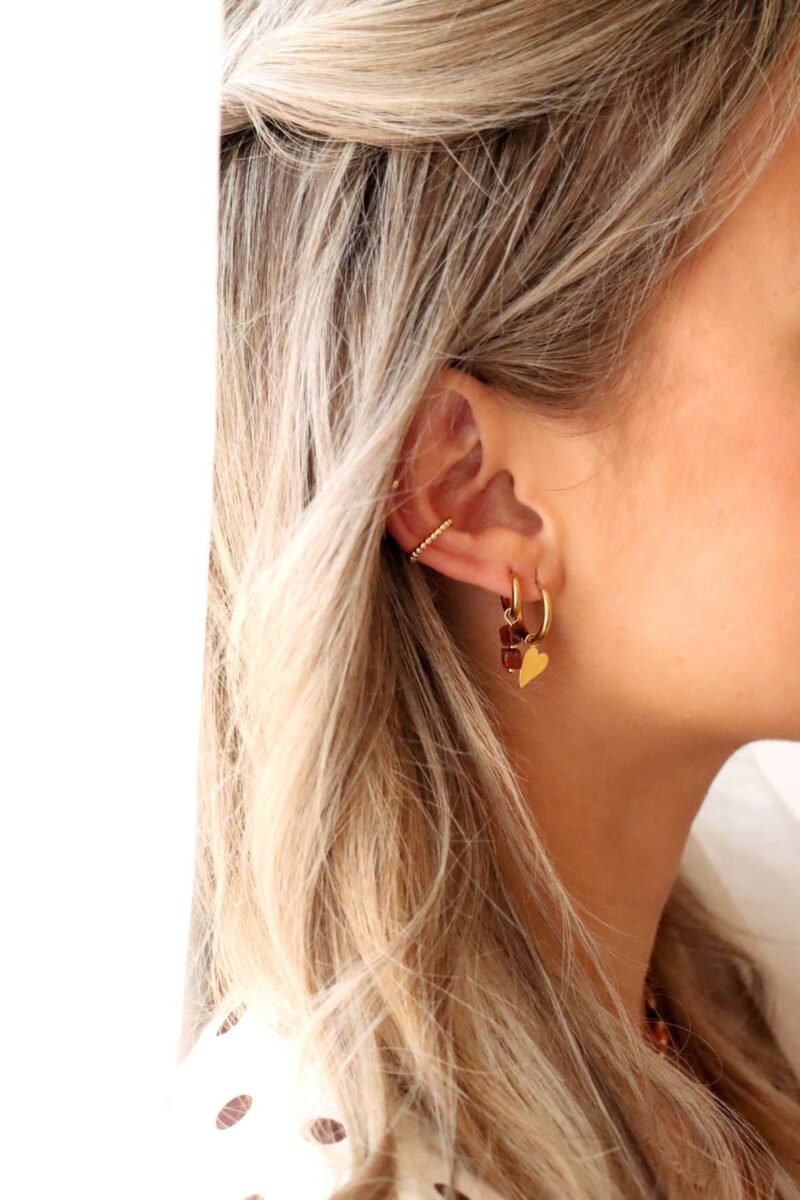 Single dots ear cuff gold