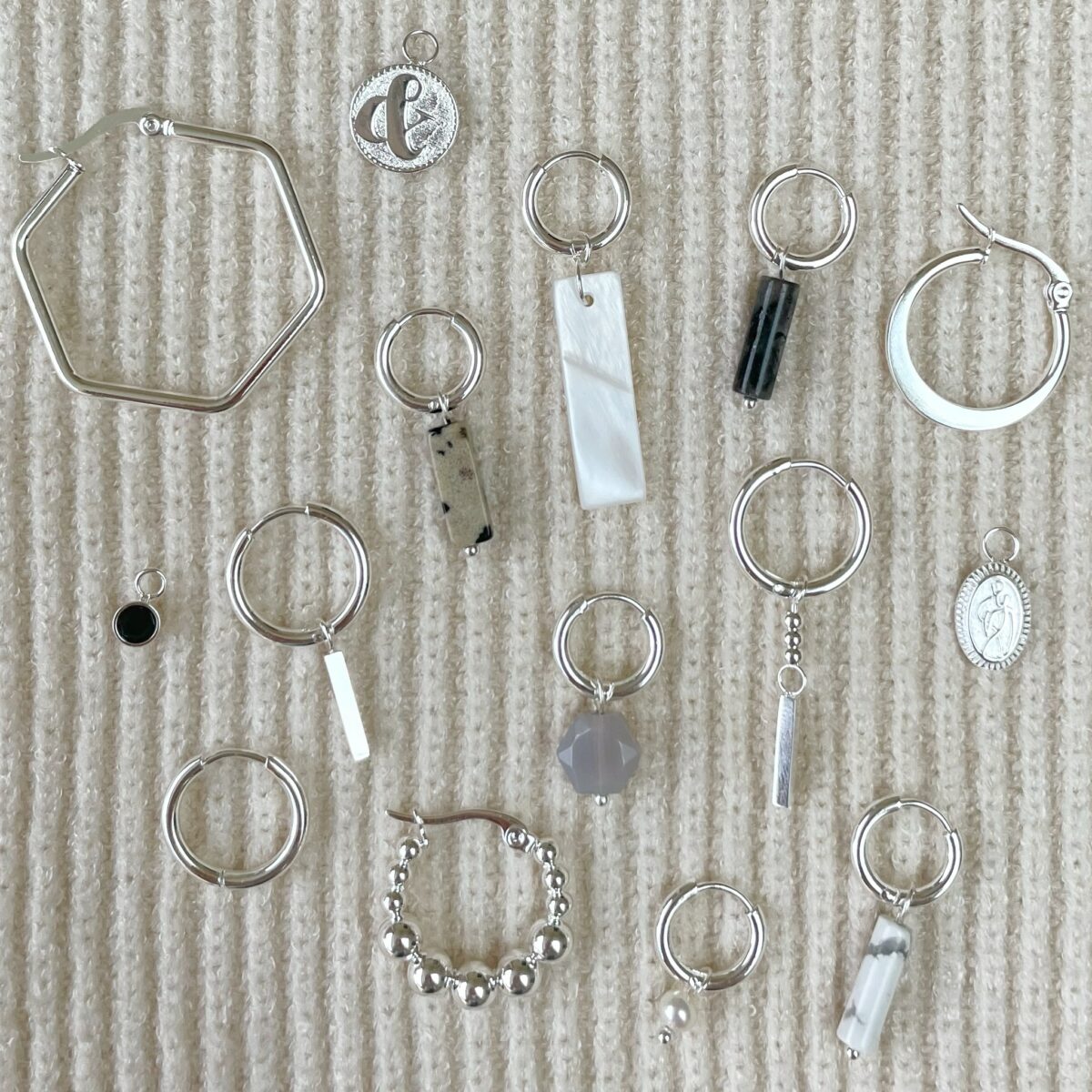 Single large marble tube hoop silver