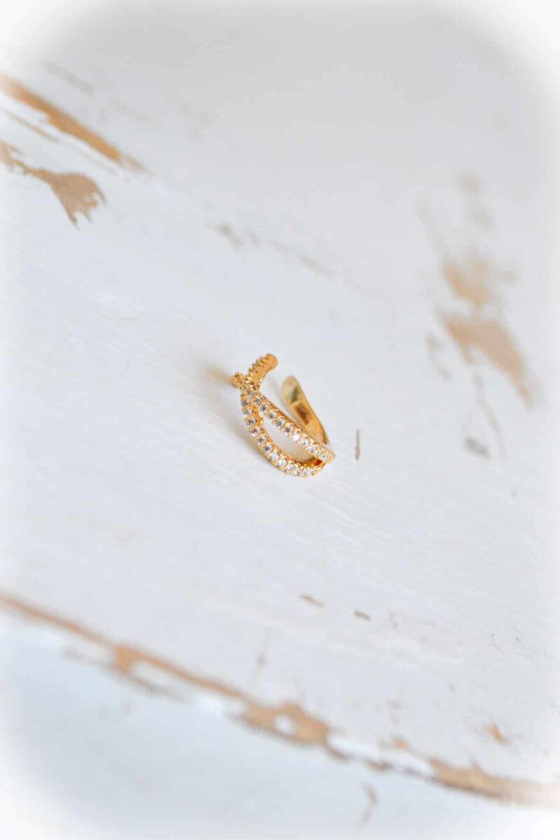 Single open end ear cuff gold