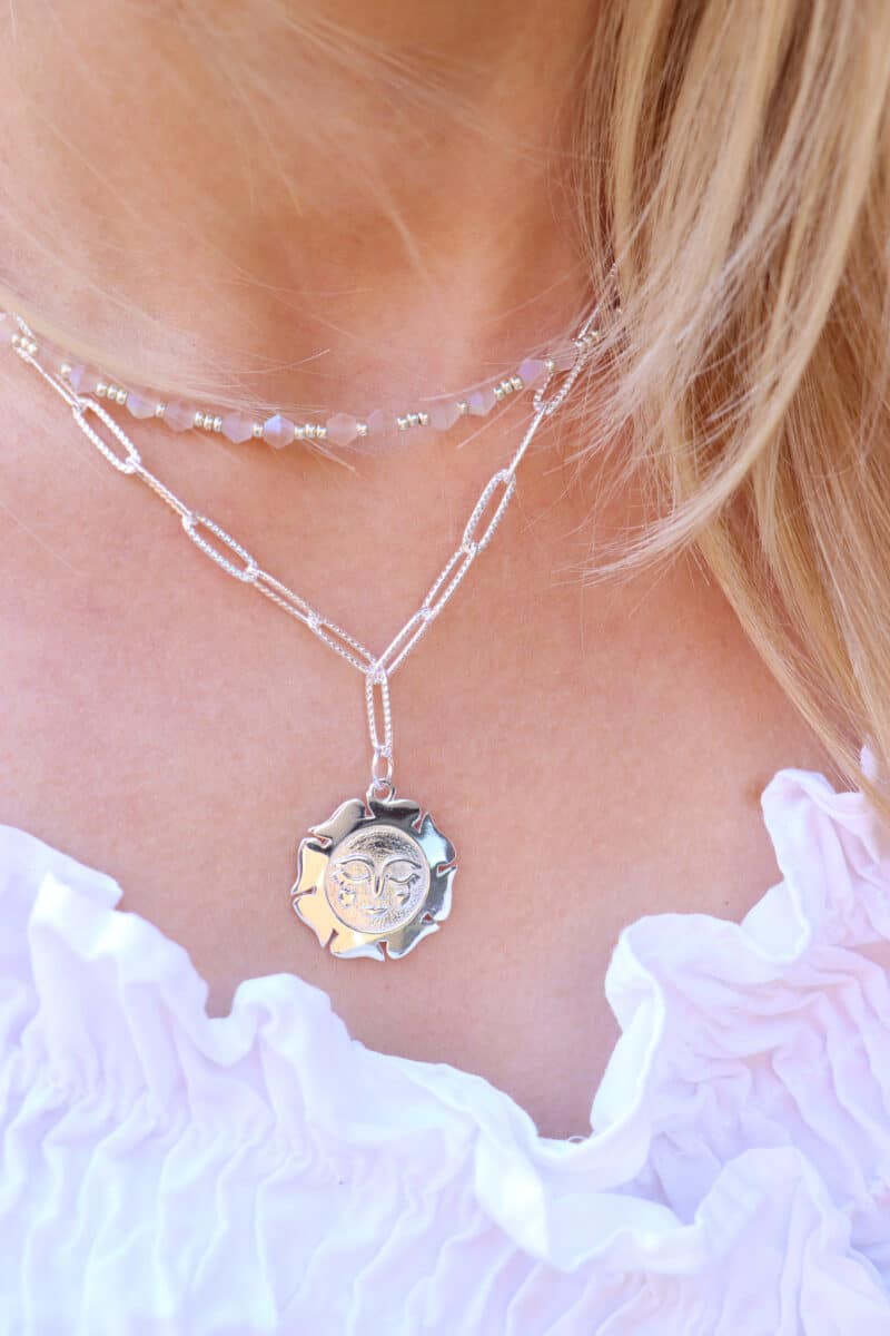 Smiling sun necklace silver
