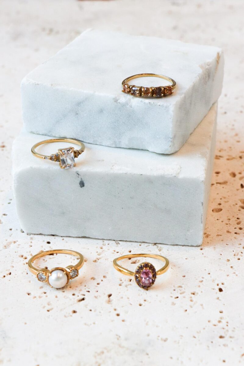 Square diamond ring gold