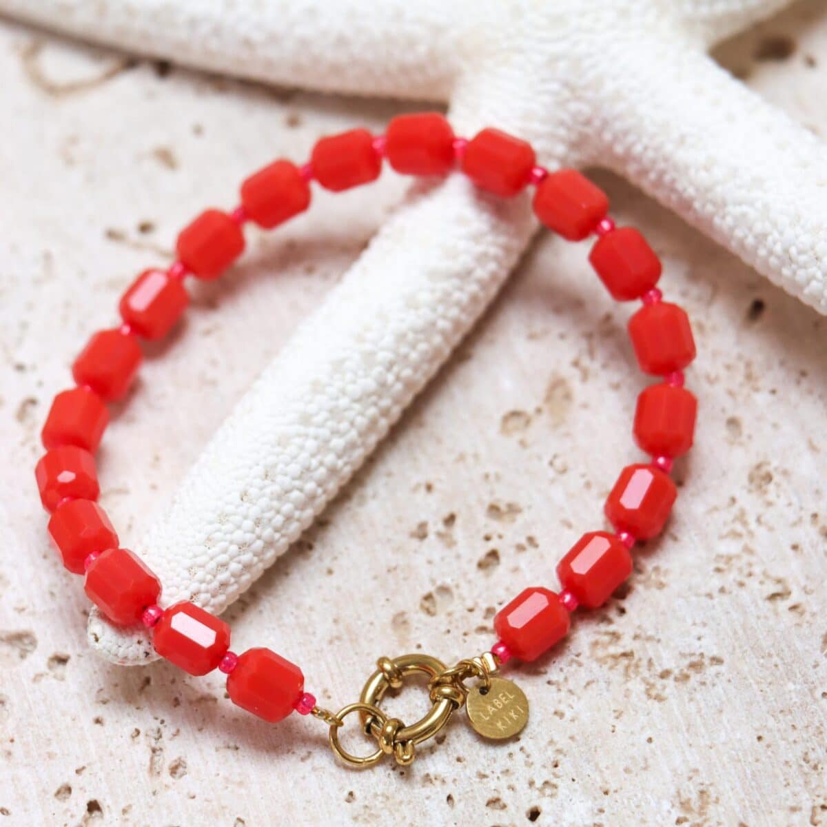 Strawberry bracelet gold