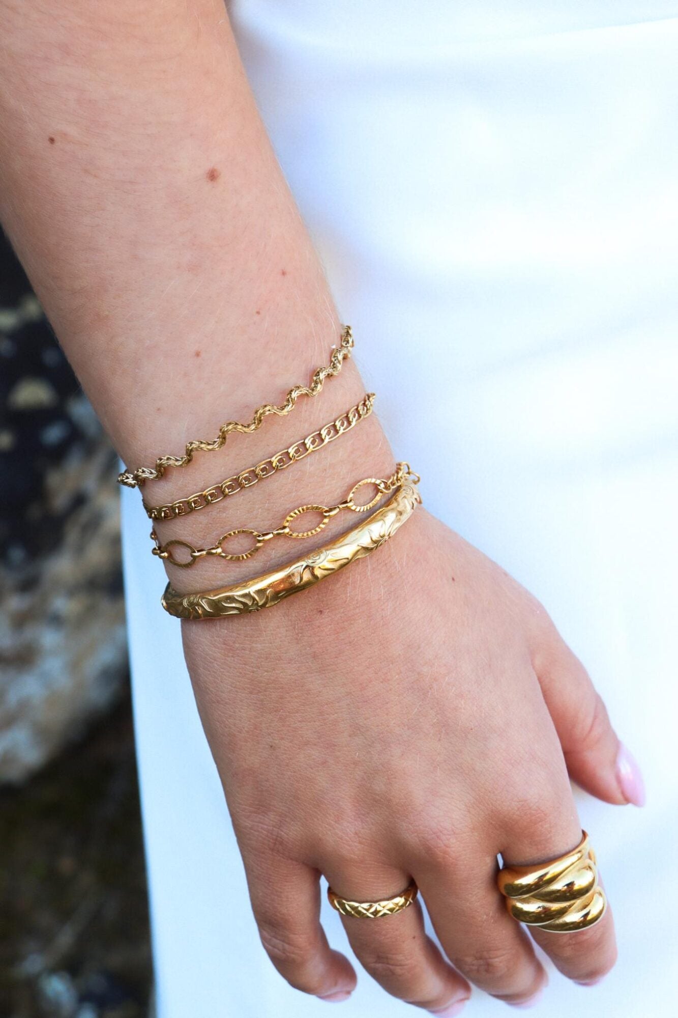 Sunlight bangle gold
