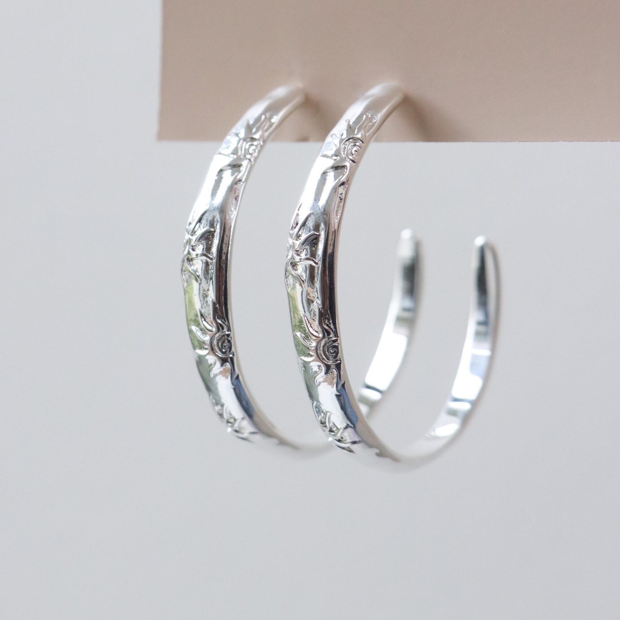 Sunlight hoop silver