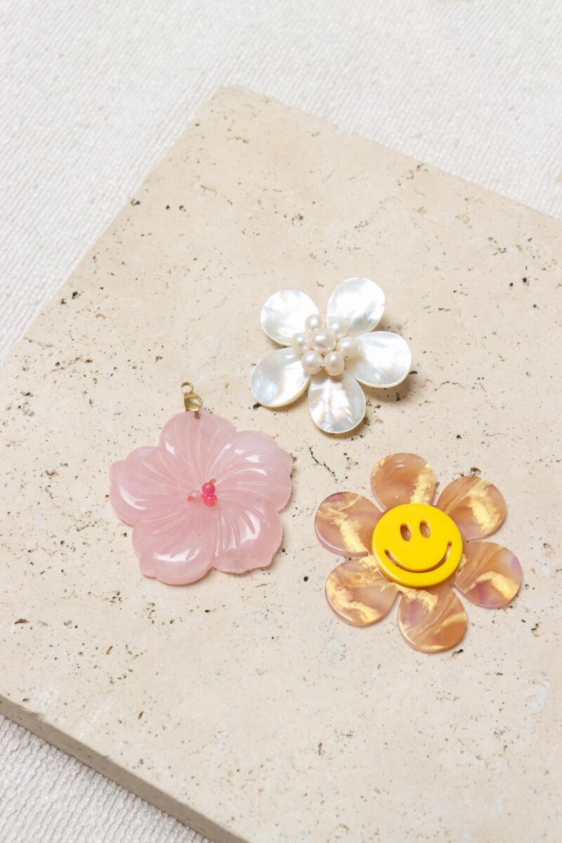 Sunny mood charm gold