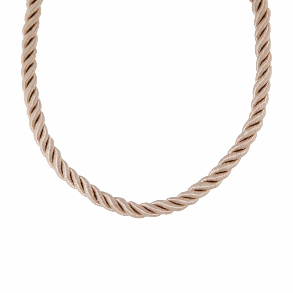 The beige edit necklace gold