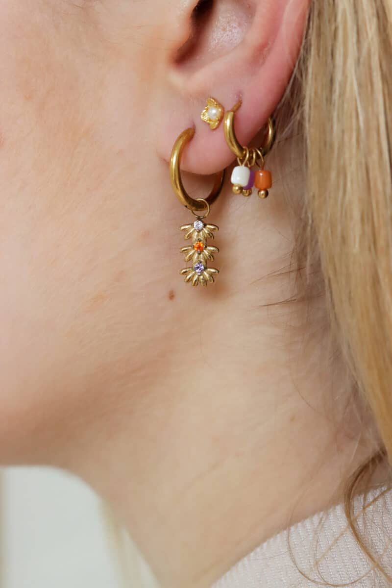 Triple flower color hoop gold