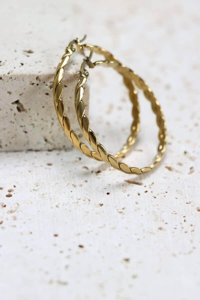 Twisted braid hoop gold