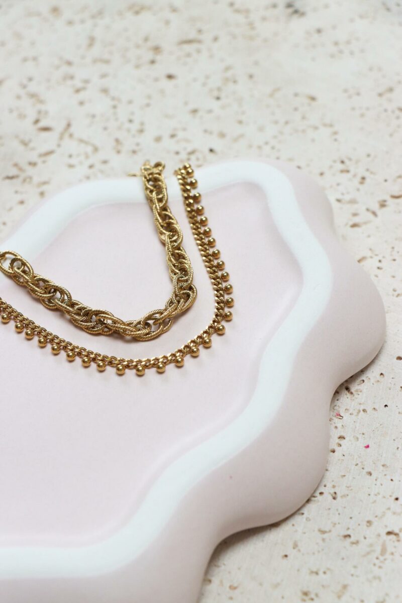 Twisted stripes bracelet gold