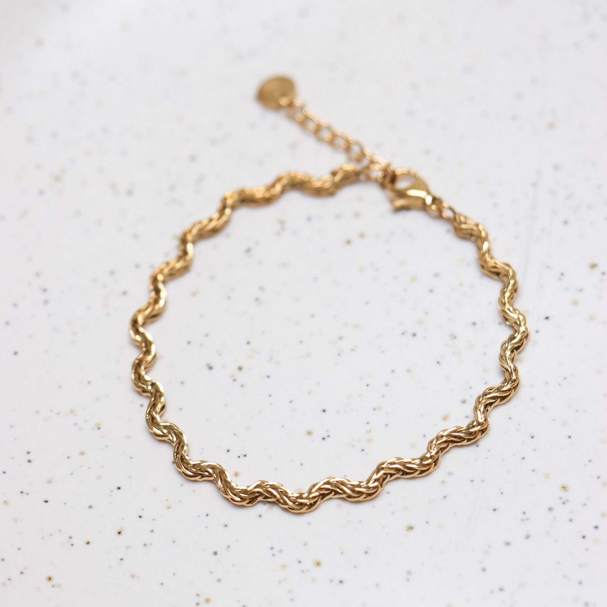 Waves bracelet gold