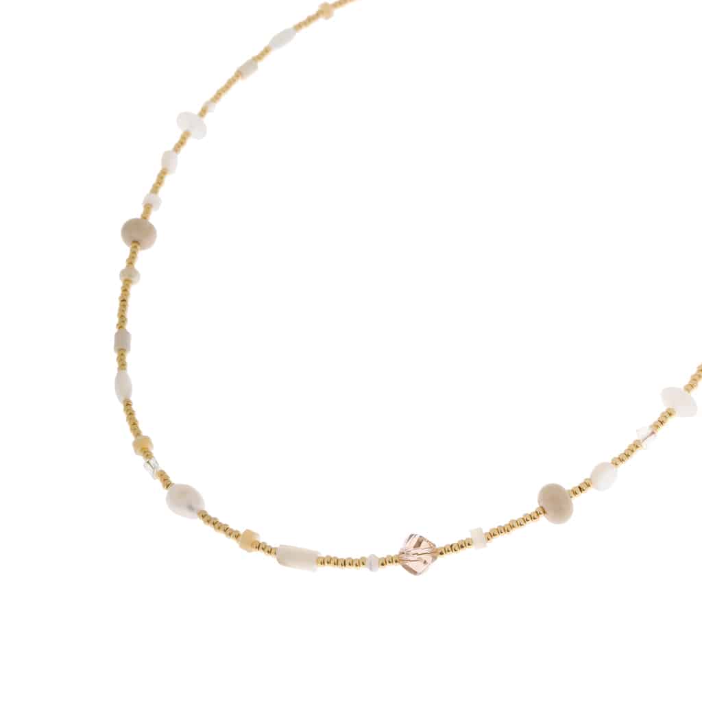 White beach necklace gold